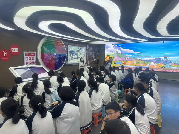 4_缩小大小.jpg 4_缩小大小.jpg