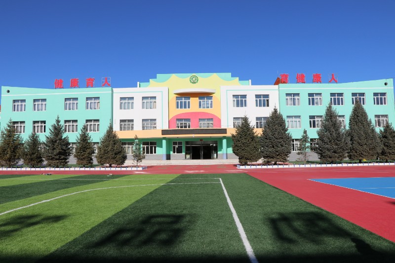 2号教学楼正面.jpg